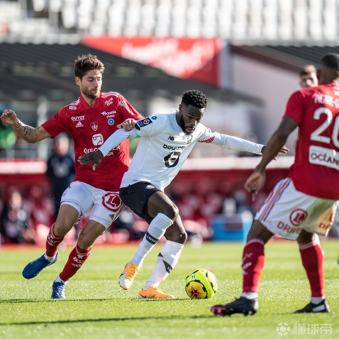 关于今晚拉齐奥备战法国杯，内部沟通细节曝光，信心回归，临场指挥获称赞的信息