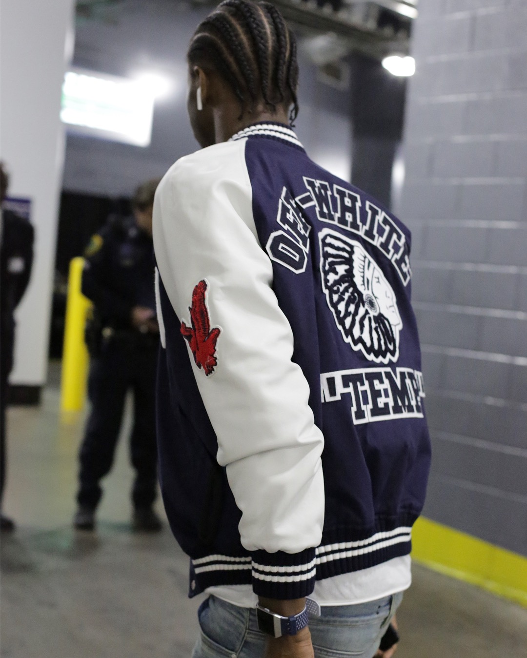 明尼苏达森林狼训练开放日，今晚强势反弹引欢呼，CBA常规赛在即，资深球员宣示担当的简单介绍