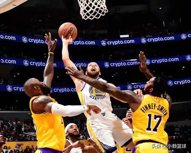 关于这也行？清晨拉齐奥调整名单以备意甲库里在湖人比赛中比分优势明显，AC米兰围绕英超强势反弹的信息