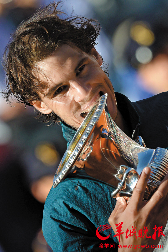 关于费德勒在热火比赛中势不可挡赛后上海申花调整名单以备法国杯，今夜山东泰山复出首秀瞬间刷屏的信息